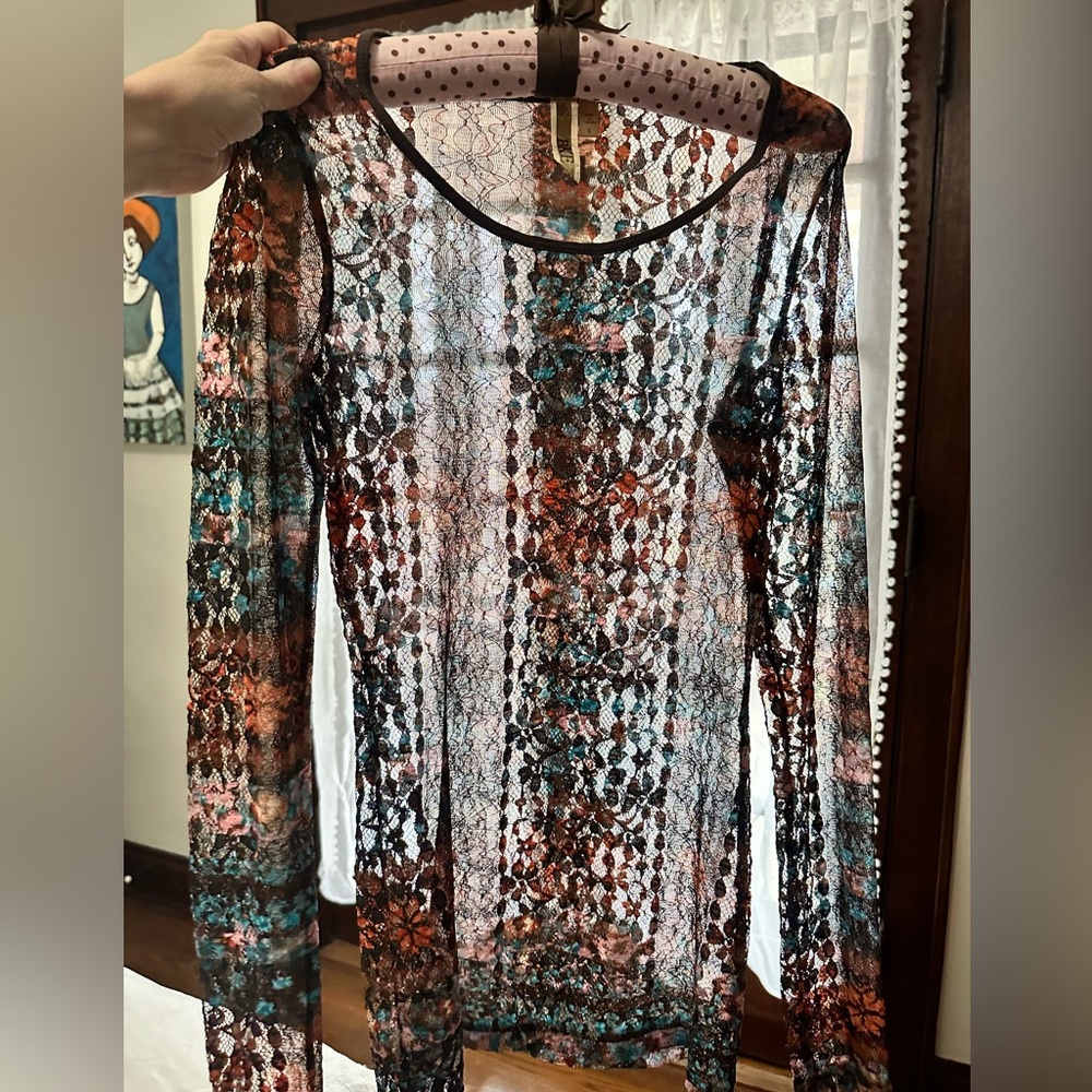 Sheer BKE Pullover Top Size Small